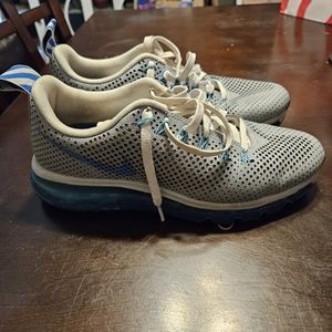 Nike air max shoes